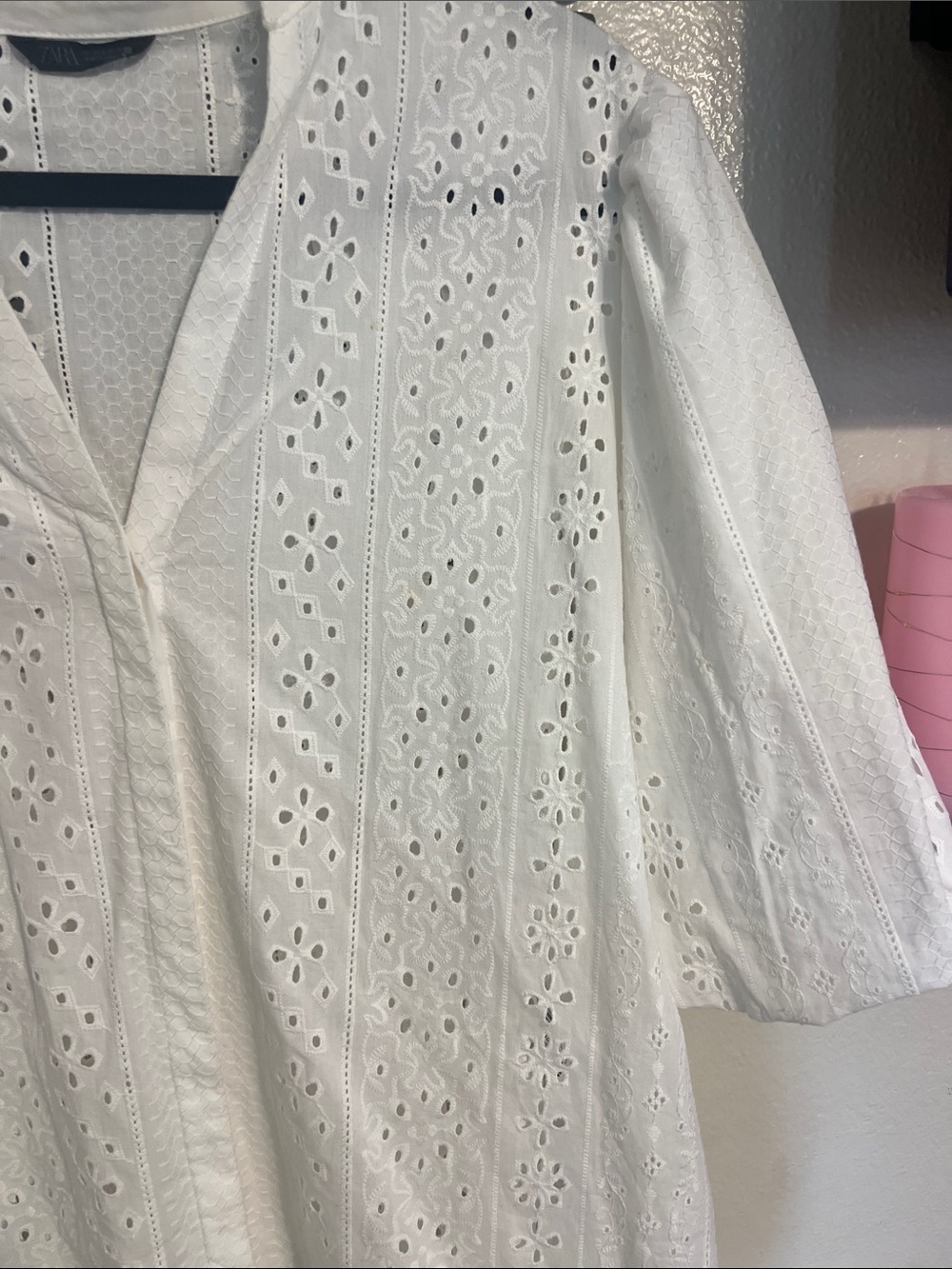 Zara Eyelet Button-Front Puff Sleeve Top - Picture 4 of 13